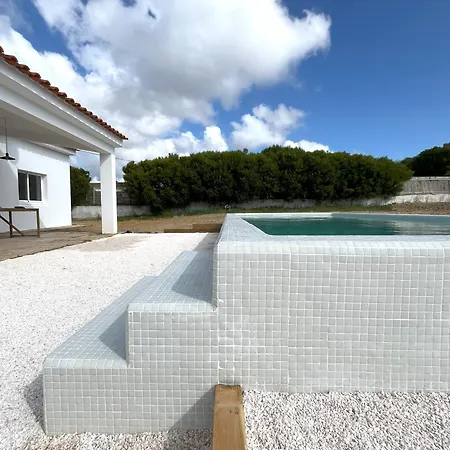 Casa 70 - Arrifana With Pool 펜션 알제주르