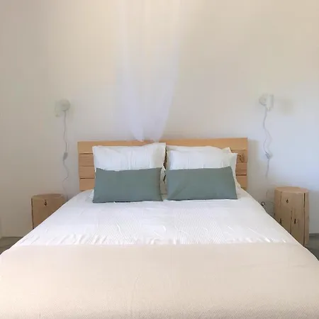 Casa 70 - Surfboard Included *