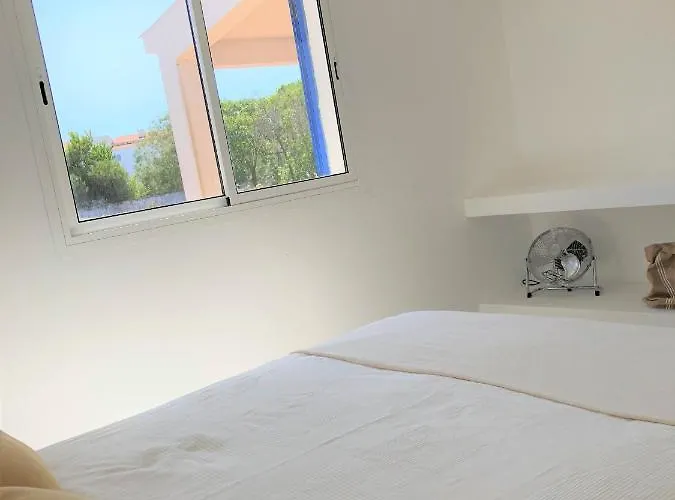 Casa 70 - Surfboard Included