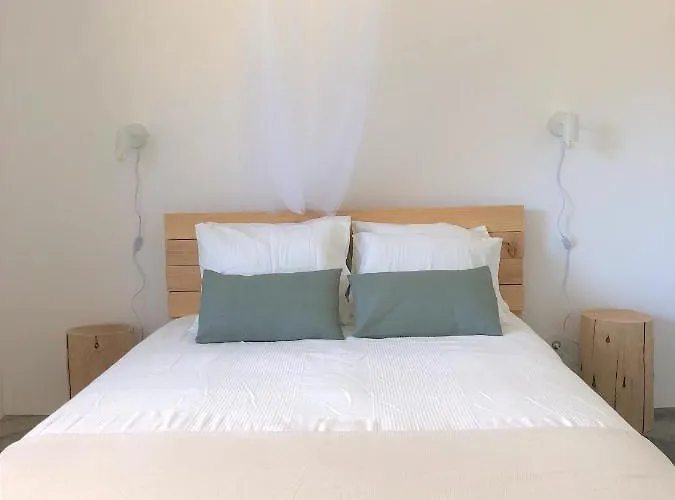 Casa 70 - Surfboard Included *